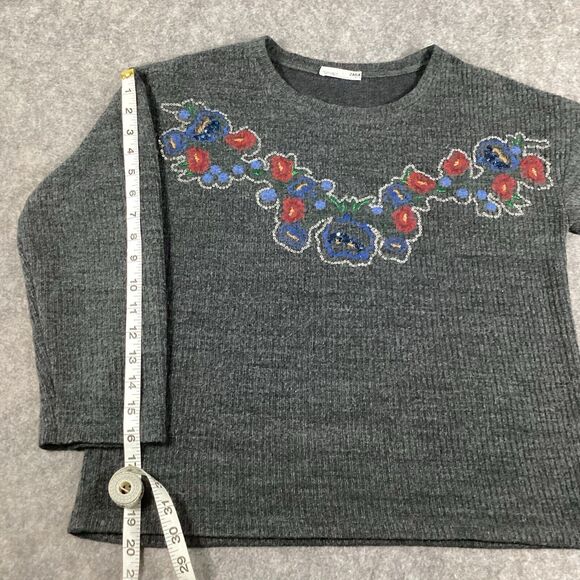 Zara Sequin Embroidered Floral Gray Sweater Size Small Ribbed Knit Lagenlook - Picture 7 of 13